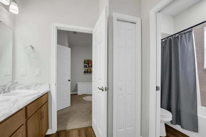 Jack n Jill Bathroom