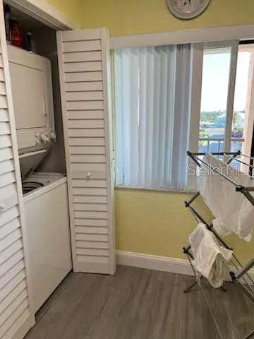 Washer dryer