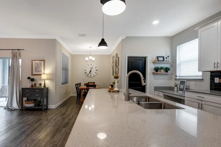 Eat in dining area