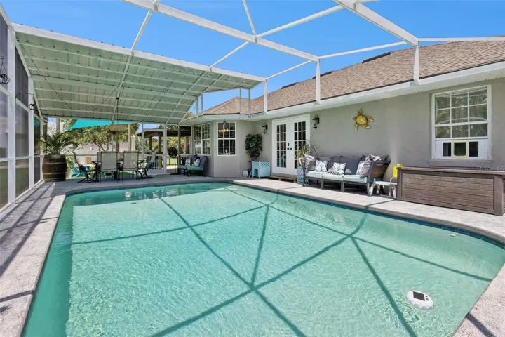Pool towards Pool Pati