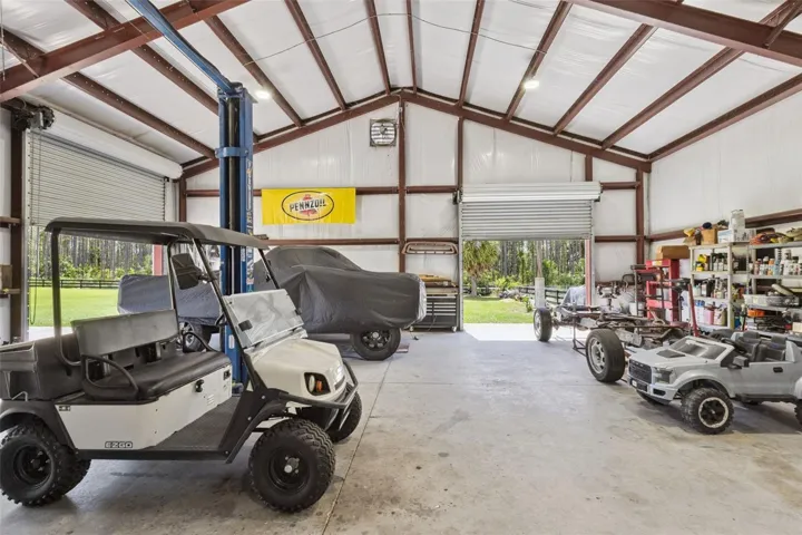 Workshop towards rear of property