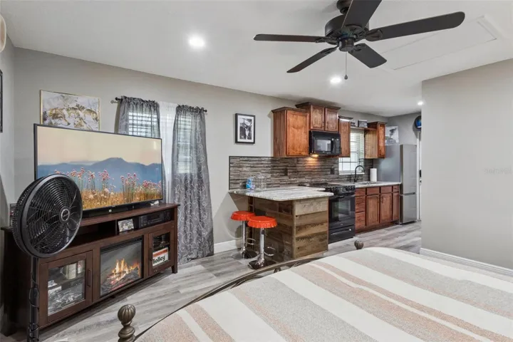 MIL/Guest House towards Kitchen