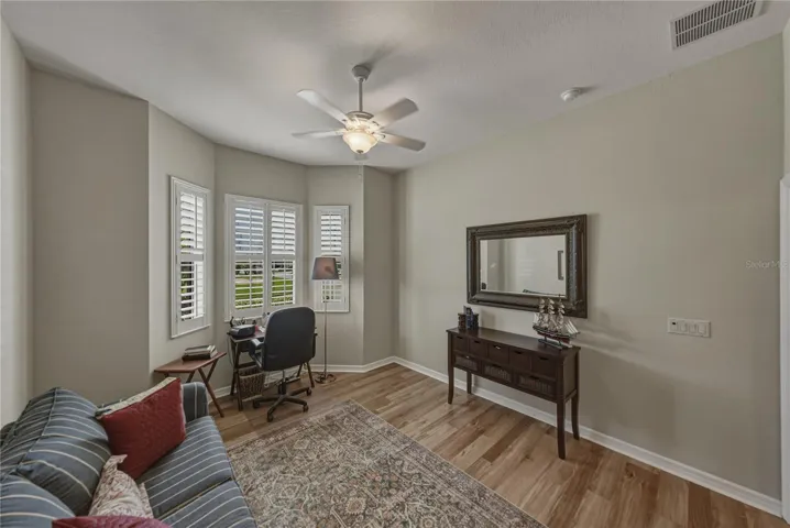 Guest bedroom 1