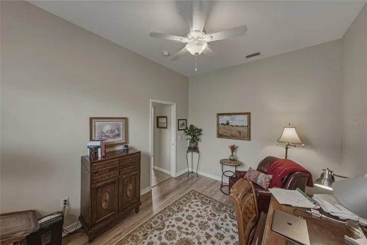 Guest bedroom 2