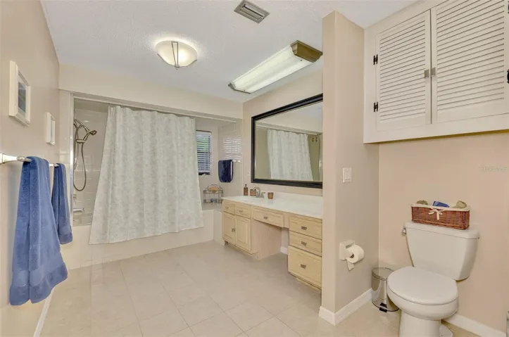Primary Bathroom - Tub-Shower Combo - Very Spacious