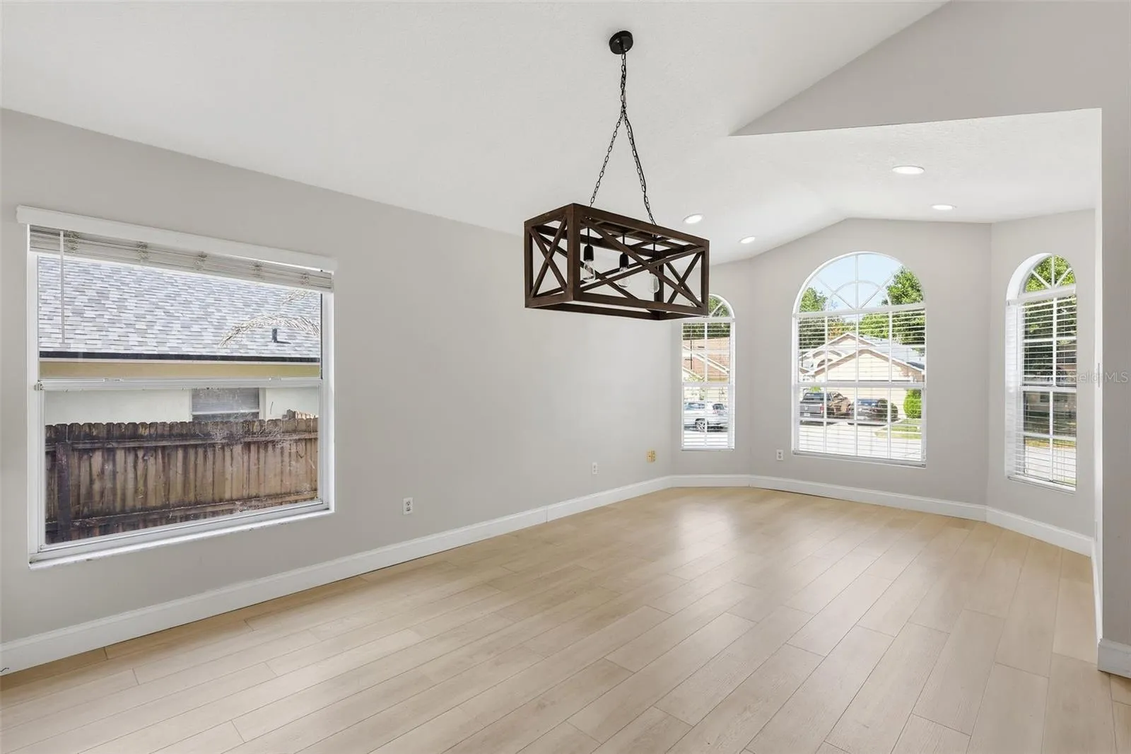 Dining &amp; Family Room