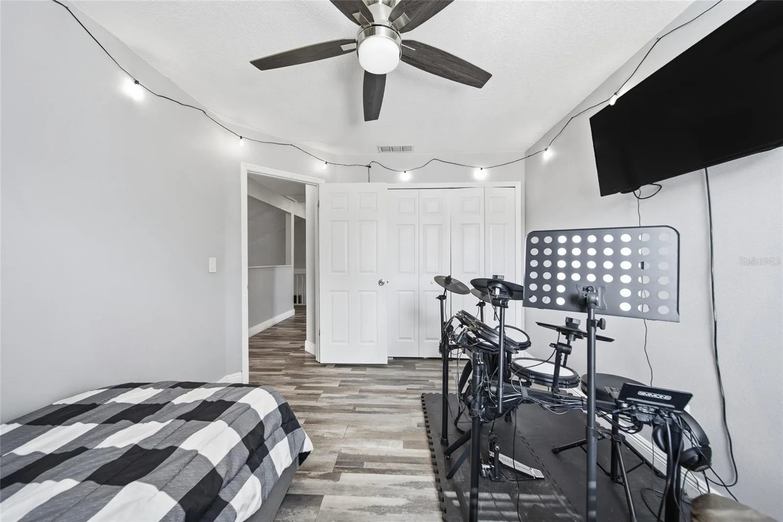 BR3 Upstairs