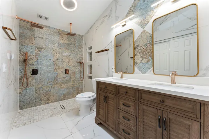 Primary Suite - Bathroom (downstairs)