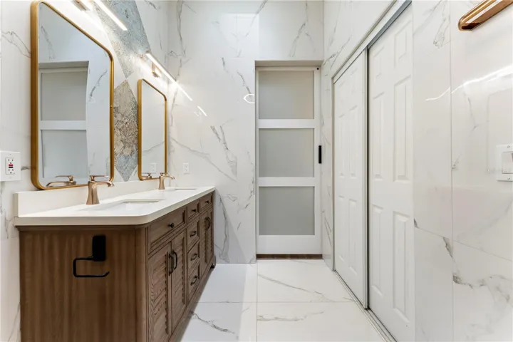 Primary Suite - Bathroom (downstairs)