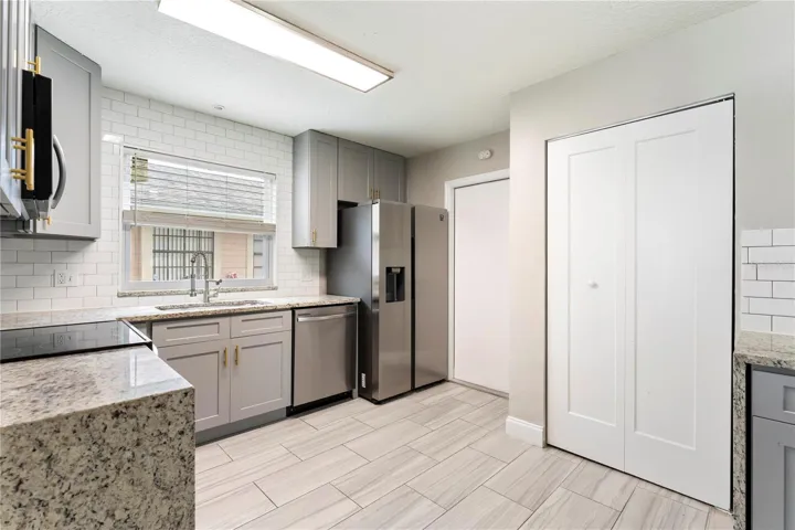 Modern Kitchen