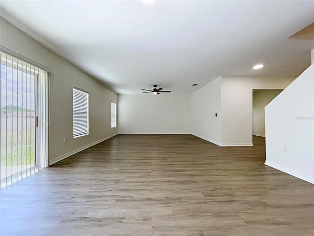 Dining room/living room