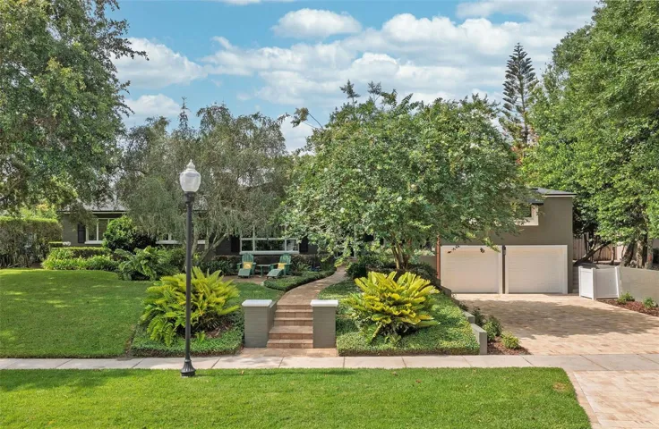 The Art of Indoor-Outdoor Living!