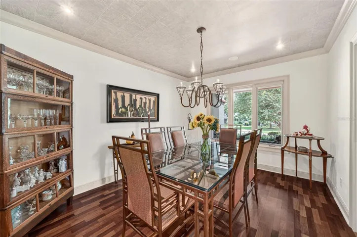 Dining with big window for wonderful view and streaming light