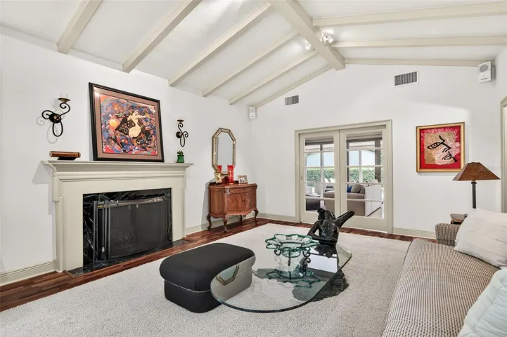 Glass pocket doors to close off living if needing privacy