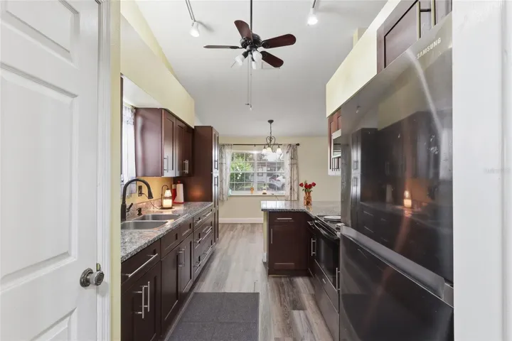 Garage/Kitchen entry