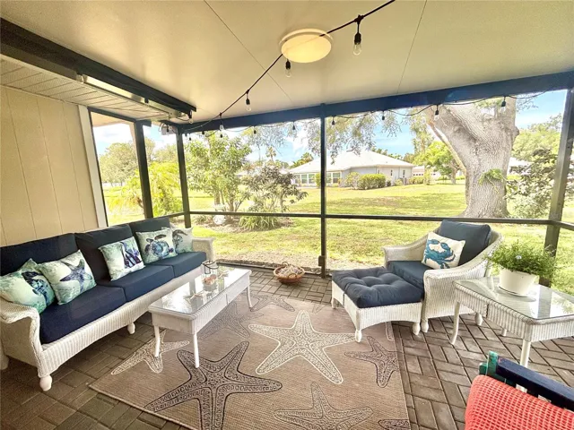 Screened Lanai right off the 3rd bedroom.