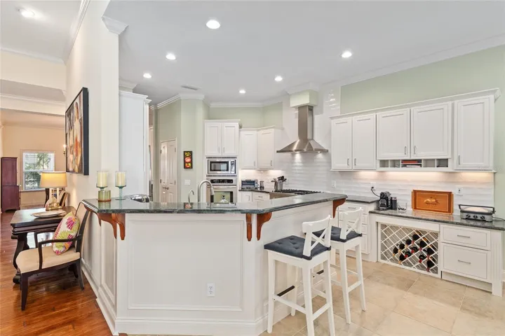 NEWLY UPDATED KITCHEN