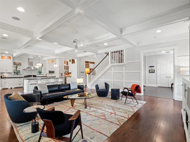 Spacious Great Room