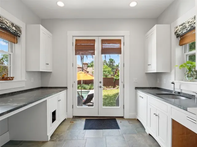 Craft/Garden Room/Pets
