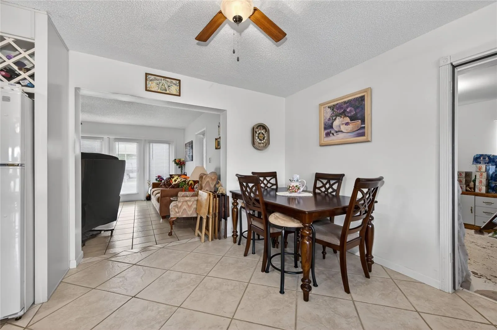 DINING SPACE