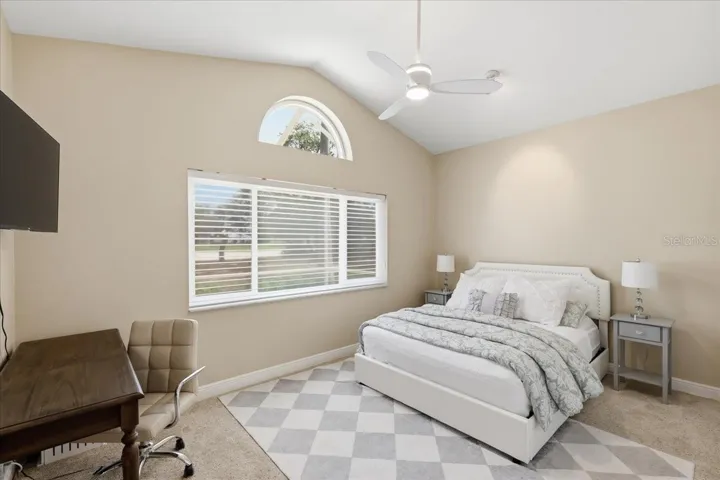 Guest bedroom with en-suite