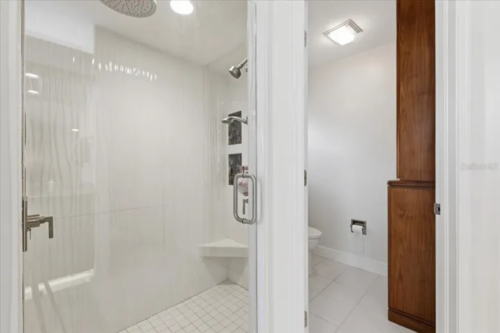 Primary En-suite shower and water closet