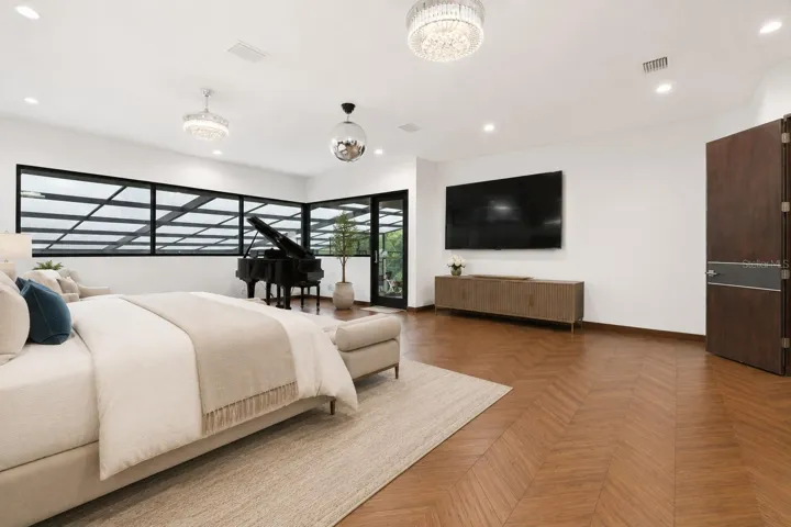 Primary Suite - Second Floor