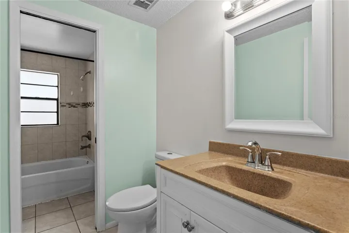 2nd bathroomn (upstairs) is a Jack 'n Jill bath shared by bedrooms 2, 3, and 4
