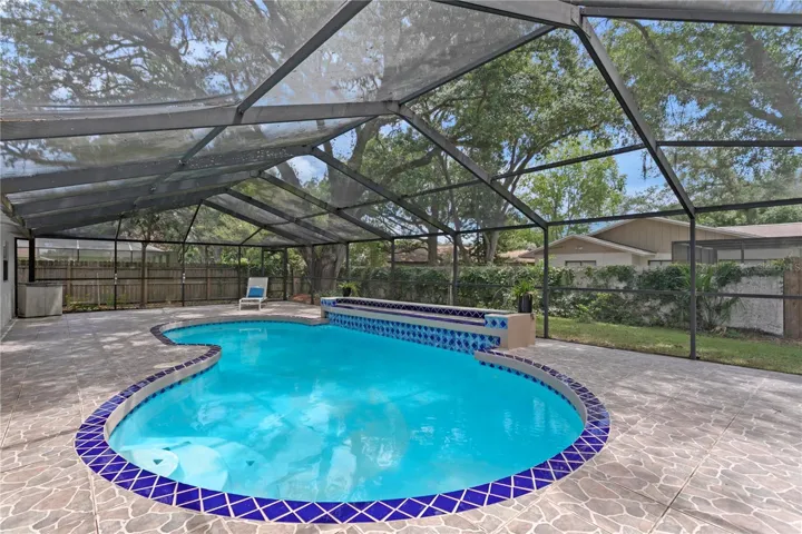 Lanai measures approximately 25' x 50'