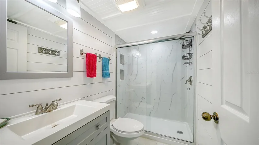 Guest Bath 3rd Floor