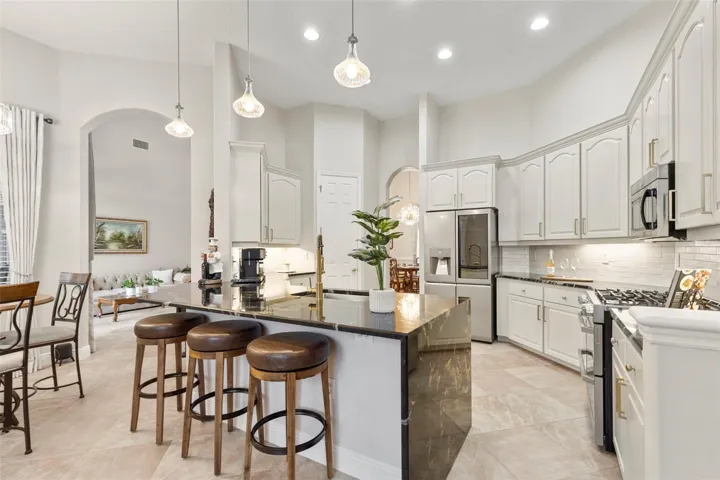 Kitchen-Bar Seating