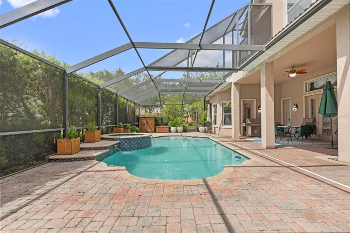 Poolm& Spa