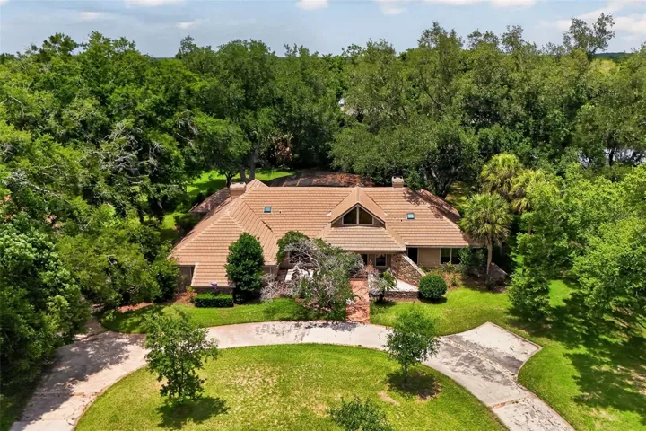 1808 Wingfield Dr