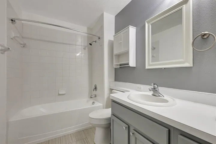 2nd Bathroom