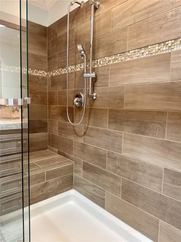 Primary Dual Shower