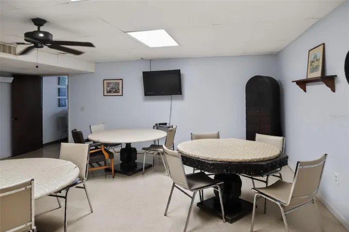 Mens card playing room