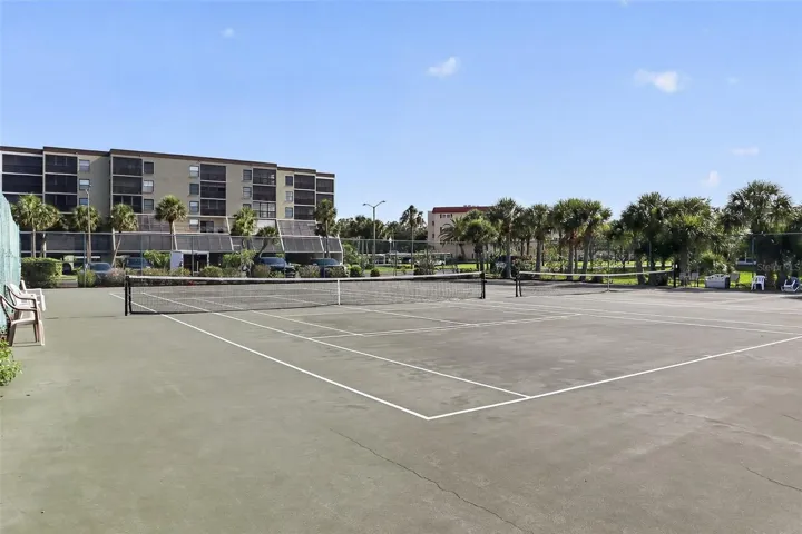 Community Tennis and Pickleball Courts