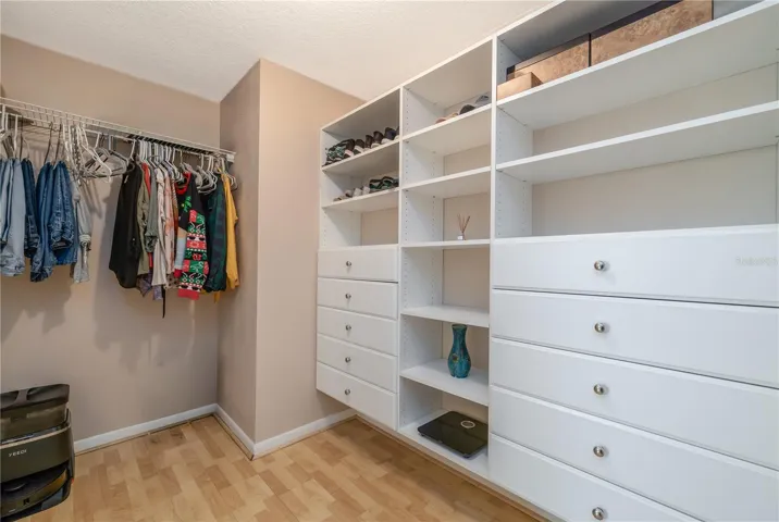 walk in closet master bedroom