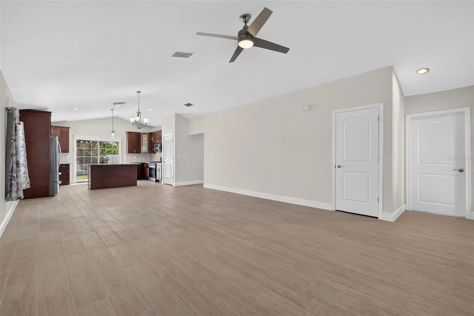 Living/Dining Room