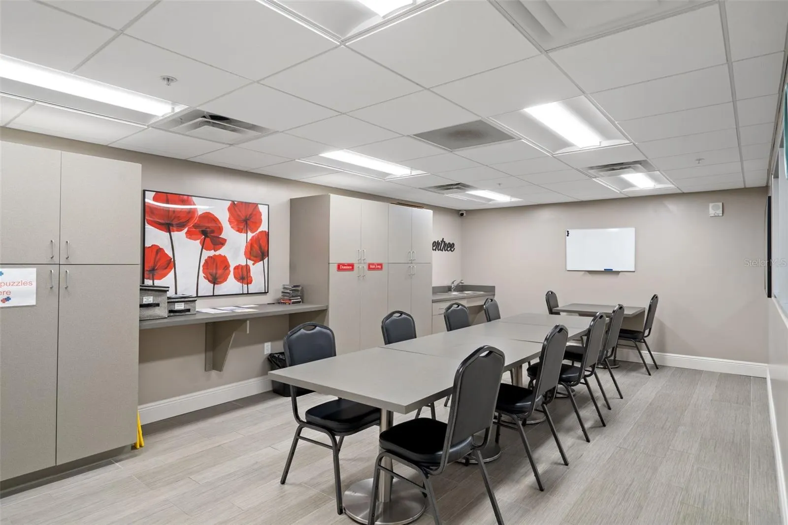 Clubhouse Meeting Room