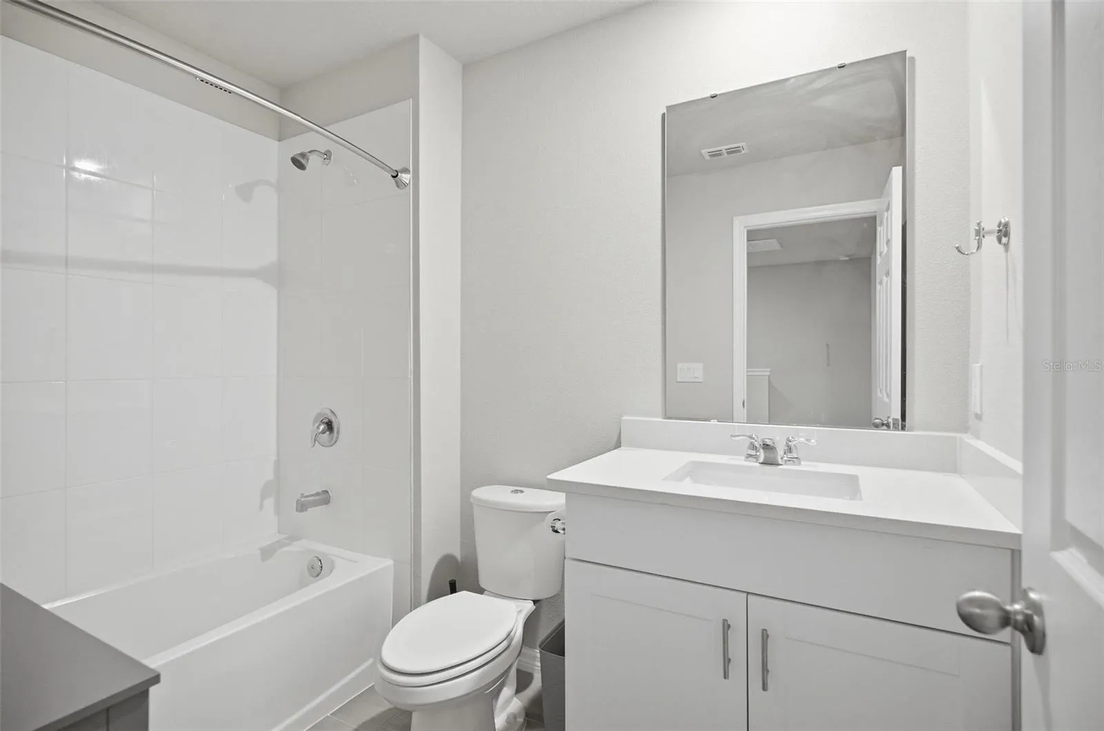 upstairs guest bathroom