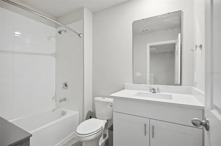 upstairs guest bathroom