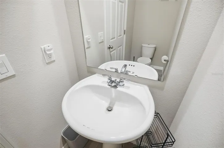 Downstairs 1/2 bath