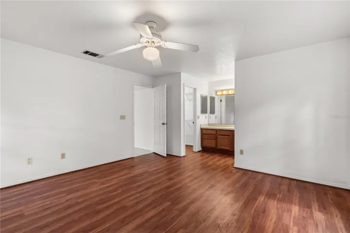Primary Bedroom with En Suite and Walk-in Closet