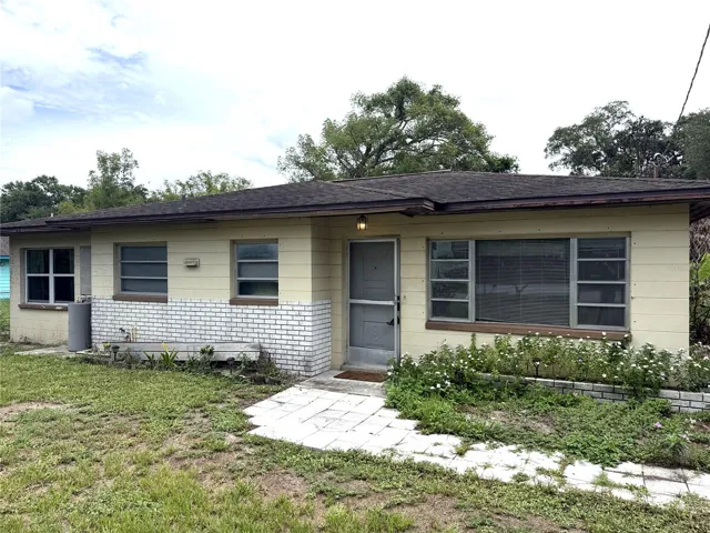 16603 Hanna Road. Renovation opportunity!