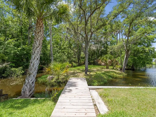 Bridge to Private Sitting Area