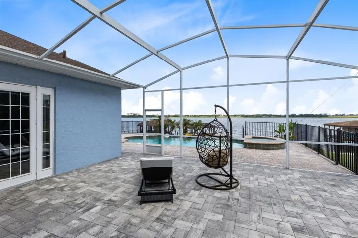 Screened-in Patio