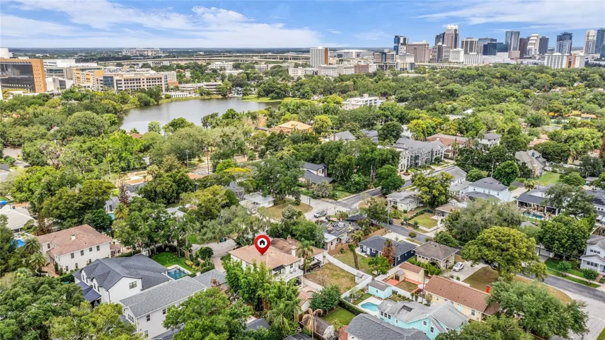 Great downtown Orlando neighborhood-  just minutes to Orlando Health, SODO, Thornton Park, and the Dr. Phillips Performing Arts Center.