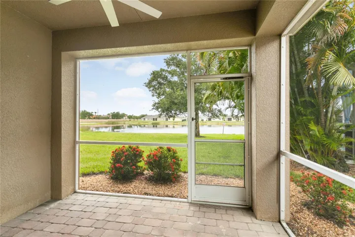 Screened in Lanai