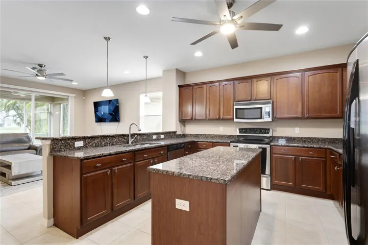 Large island kitchen
